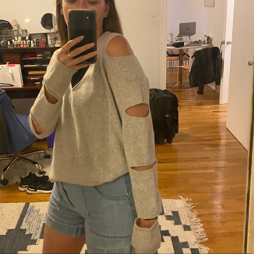 Aqua cut-out grey cashmere sweater - Picture 4 of 4